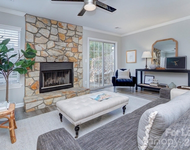 8268 Golf Ridge Drive - Photo Thumbnail 10