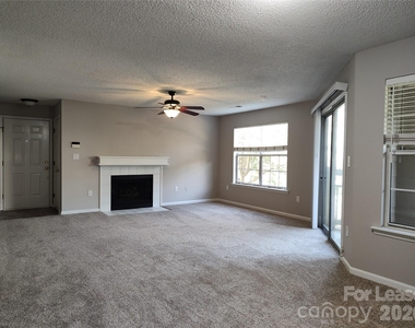5001 Sharon Road - Photo Thumbnail 9