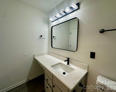340 Zander Woods Court - Photo Thumbnail 10