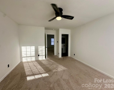340 Zander Woods Court - Photo Thumbnail 8