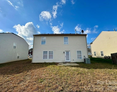 340 Zander Woods Court - Photo Thumbnail 18