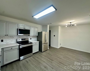 340 Zander Woods Court - Photo Thumbnail 4