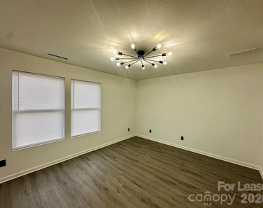 340 Zander Woods Court - Photo Thumbnail 2
