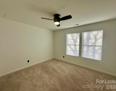 340 Zander Woods Court - Photo Thumbnail 14