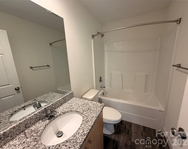 4013 Eugene Drive - Photo Thumbnail 5