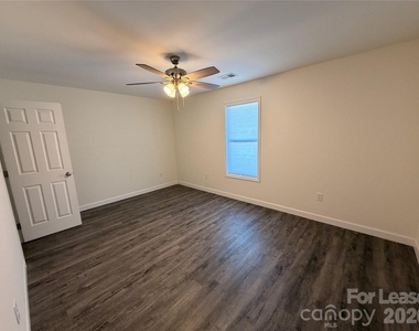 4013 Eugene Drive - Photo Thumbnail 3