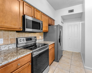 10106 W Myrtlewood Cir Circle W - Photo Thumbnail 4