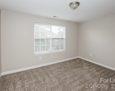 8812 Cornwall Street - Photo Thumbnail 11