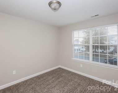 8812 Cornwall Street - Photo Thumbnail 9
