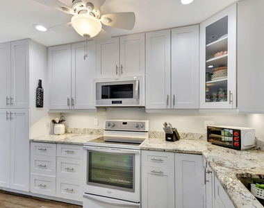 716 Ocean Dunes Circle - Photo Thumbnail 12
