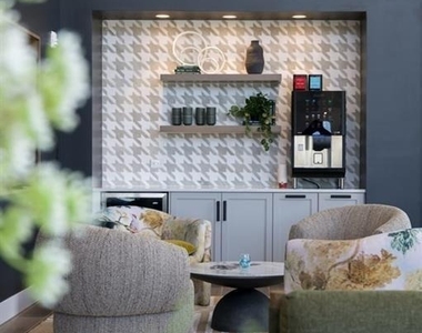 6010 Jasmine Lane - Photo Thumbnail 9