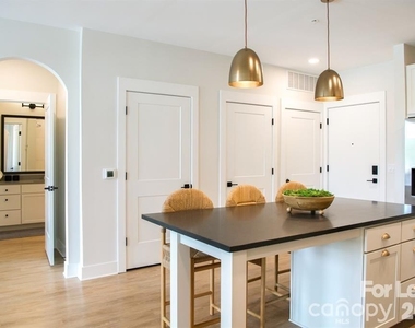 6010 Jasmine Lane - Photo Thumbnail 38