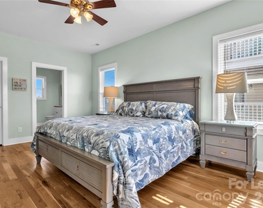 1708 W Dolphin Drive - Photo Thumbnail 14