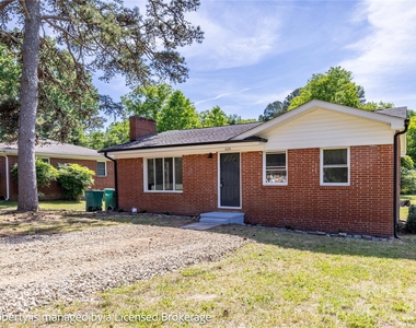 409 Eastover Avenue - Photo Thumbnail 2