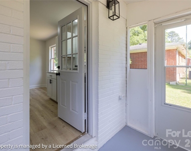 409 Eastover Avenue - Photo Thumbnail 18