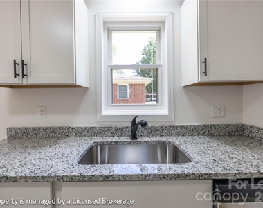 409 Eastover Avenue - Photo Thumbnail 14