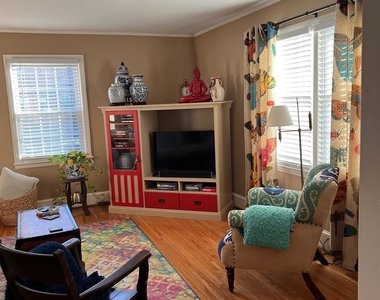 1327 S Kings Drive - Photo Thumbnail 6