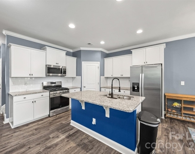 1095 Chicory Trace - Photo Thumbnail 7