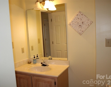 763 Southwest Drive - Photo Thumbnail 27
