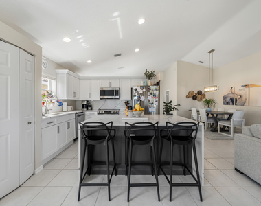 3817 Miramontes Circle - Photo Thumbnail 12