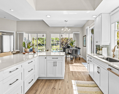 4983 Garden Drive - Photo Thumbnail 12