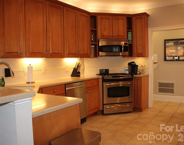 17404 Summer Place Drive - Photo Thumbnail 1