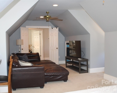 17404 Summer Place Drive - Photo Thumbnail 21
