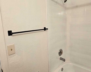 3391 Avenue S - Photo Thumbnail 16