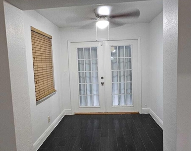 3391 Avenue S - Photo Thumbnail 12