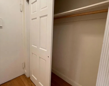 2510 Ocean Parkway - Photo Thumbnail 5