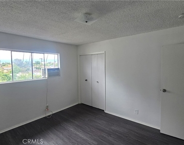 5341 Cronus Street - Photo Thumbnail 11