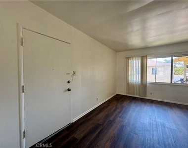 516 E Lomita Avenue - Photo Thumbnail 1