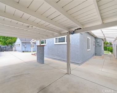 6268 N Muscatel Avenue - Photo Thumbnail 7