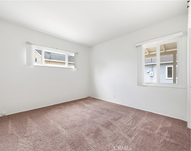 6268 N Muscatel Avenue - Photo Thumbnail 15