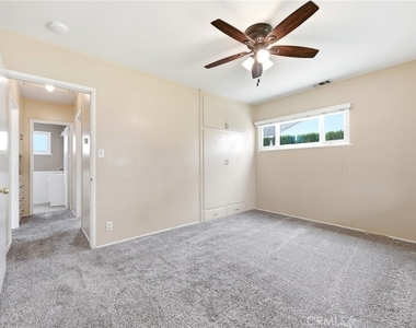6266 N Muscatel N - Photo Thumbnail 13