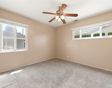 6266 N Muscatel N - Photo Thumbnail 15