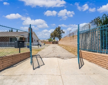 1345 Jellick Avenue - Photo Thumbnail 31