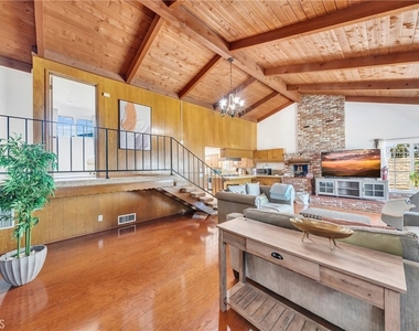 1345 Jellick Avenue - Photo Thumbnail 4