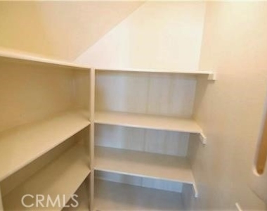 25118 Meridian - Photo Thumbnail 7