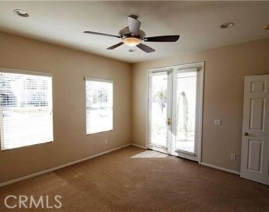 25118 Meridian - Photo Thumbnail 16