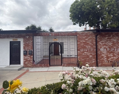 22149 Welby - Photo Thumbnail 1