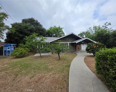 2121 Garfield - Photo Thumbnail 5