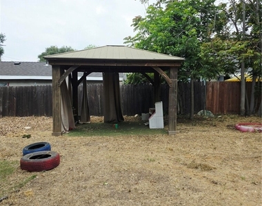 2121 Garfield - Photo Thumbnail 27