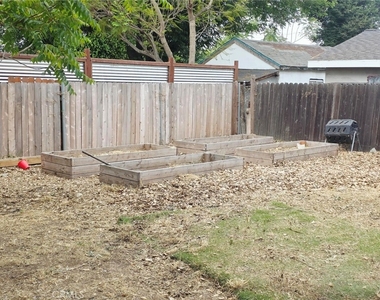 2121 Garfield - Photo Thumbnail 29