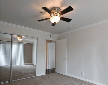 11162 Camarillo St - Photo Thumbnail 22