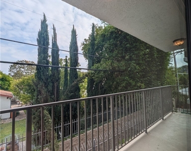 11162 Camarillo St - Photo Thumbnail 20
