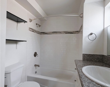 11162 Camarillo St - Photo Thumbnail 25