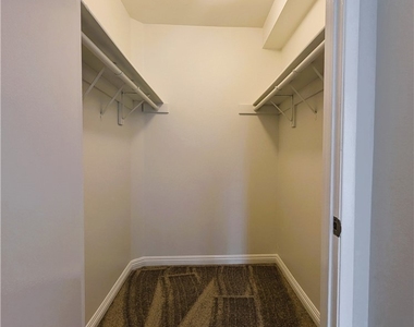 11162 Camarillo St - Photo Thumbnail 19