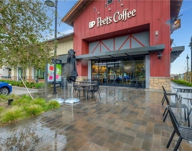 12022 Falcon Crest Way - Photo Thumbnail 57