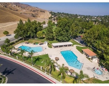 12022 Falcon Crest Way - Photo Thumbnail 32